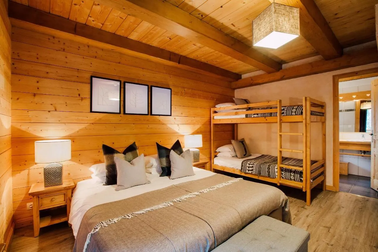 Chalet Ferme A Jules - Stunning Farmhouse Sleeps Up To 26 Montriond