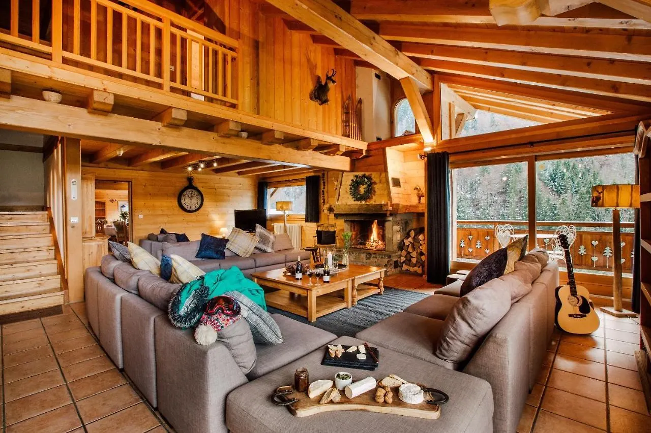 Chalet Ferme A Jules - Stunning Farmhouse Sleeps Up To 26 Montriond