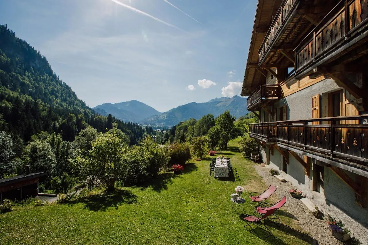 Ferme A Jules - Stunning Farmhouse Sleeps Up To 26 Montriond 0*,