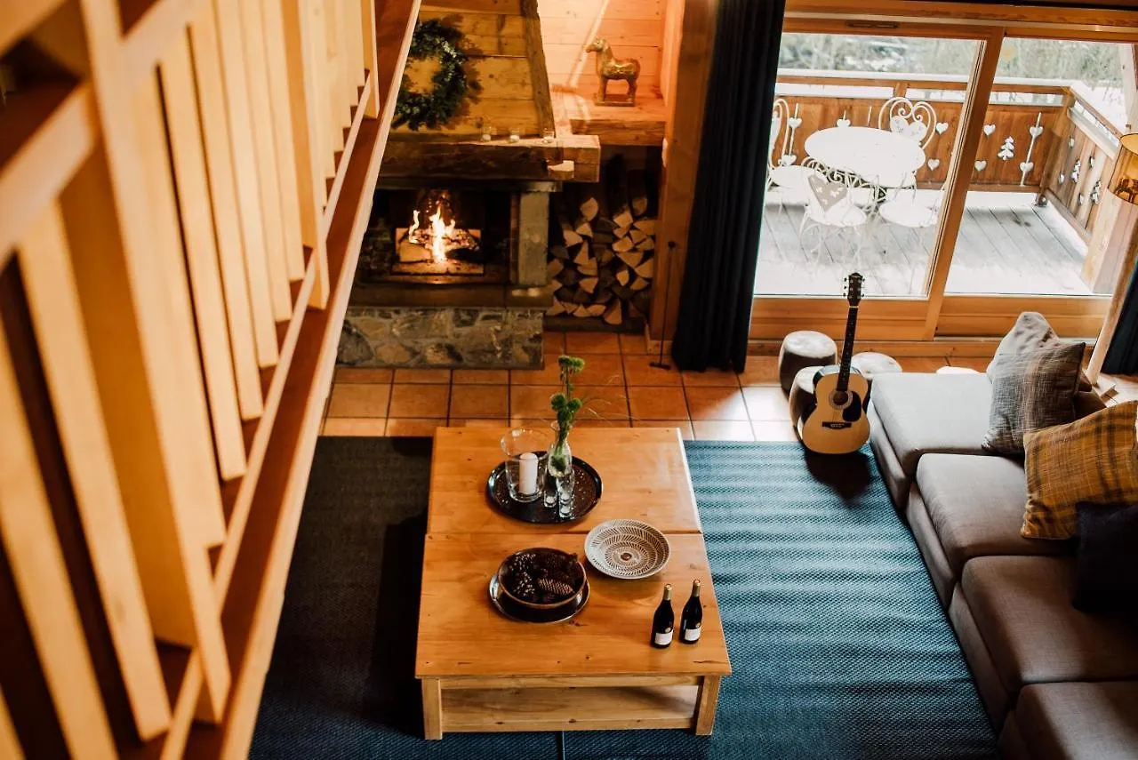 Chalet Ferme A Jules - Stunning Farmhouse Sleeps Up To 26 Montriond France