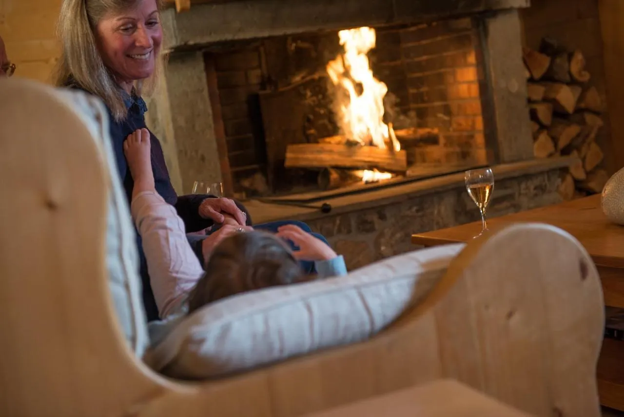 Ferme A Jules - Stunning Farmhouse Sleeps Up To 26 Montriond 0*,